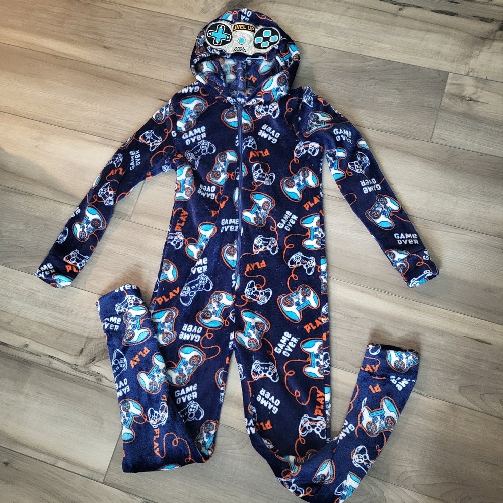 Gamer fleece romper